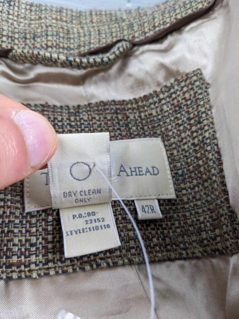 NWT The Territory Ahead 42R Sport Coat Blazer 100% Silk Basketweave Tan Blue - Picture 7 of 13